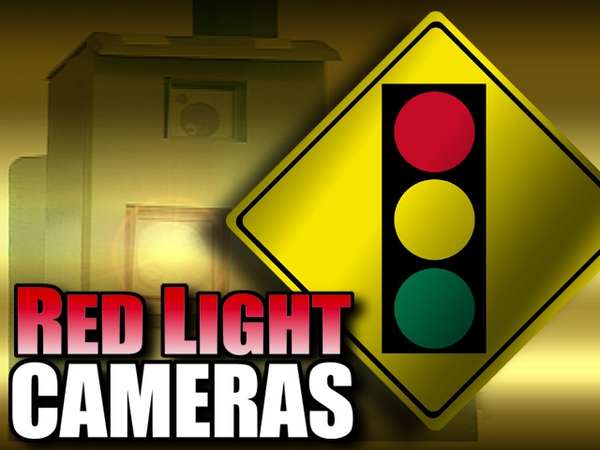 IT REALY WORKS! How to beat a red light camera tickets using Photo Blocker  license plate spray. 