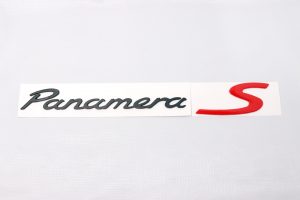 Black Panamera S(red) emblem